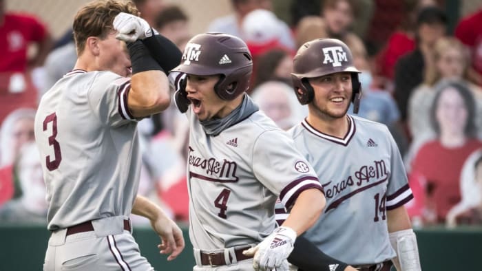 061_UH_Baseball_v_TAMU_JGB